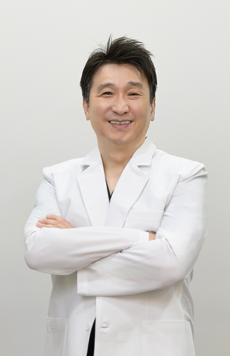 땡큐피부과 의료진 손우길 